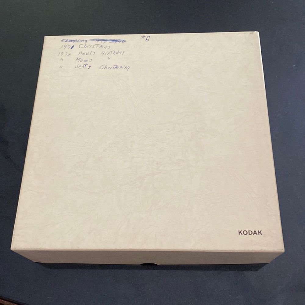 Kodak carousel, slide tray holes,holds 80 slides